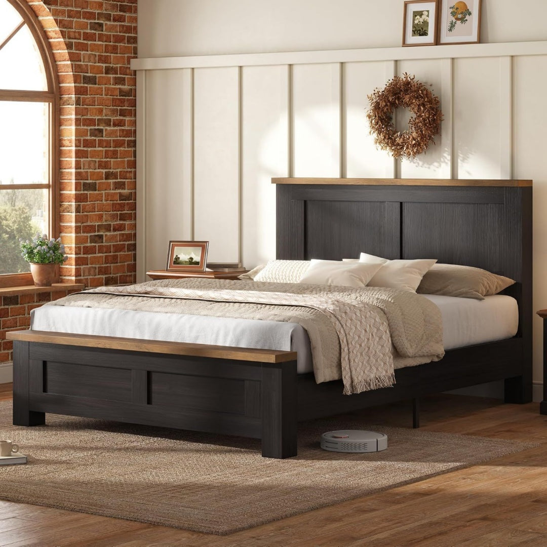 Bett fuer Schlafzimmer schwarz mit Tueren mit Metallgestell